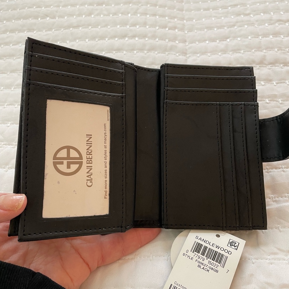 NWT Giani Bernini Black Leather Wallet with Silver Logo - Picture 8 of 11